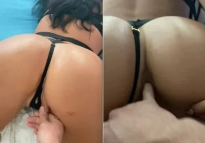 Онлифанс модель Оксана Раджабова aka Ксюша Красивчик попросиа парня возбудить её попку пальчиком перед анальным сексом